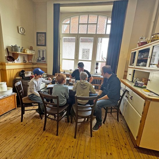 Ferienbetreuung der KiTa Waldkolonie zu Gast im Dorfmuseum Erzhausen
